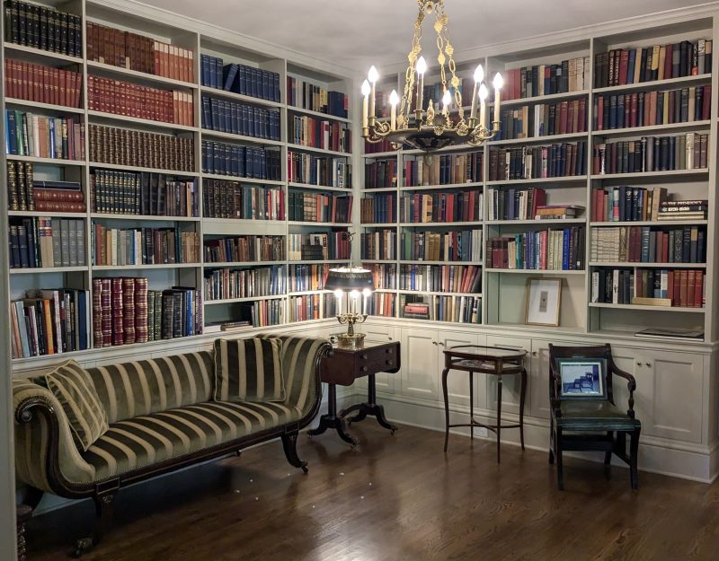 Gov mansion library